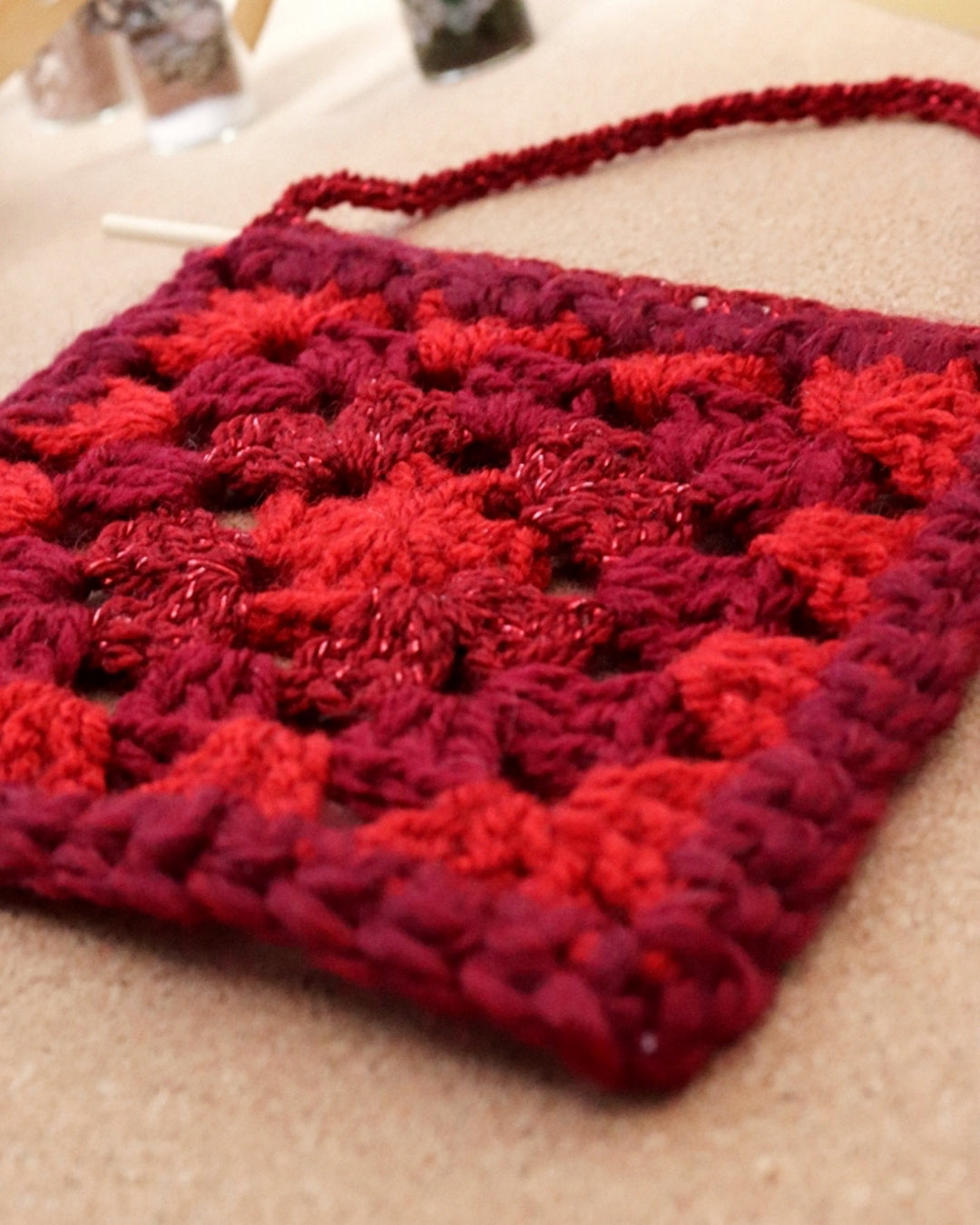 Granny square à suspendre - Magic