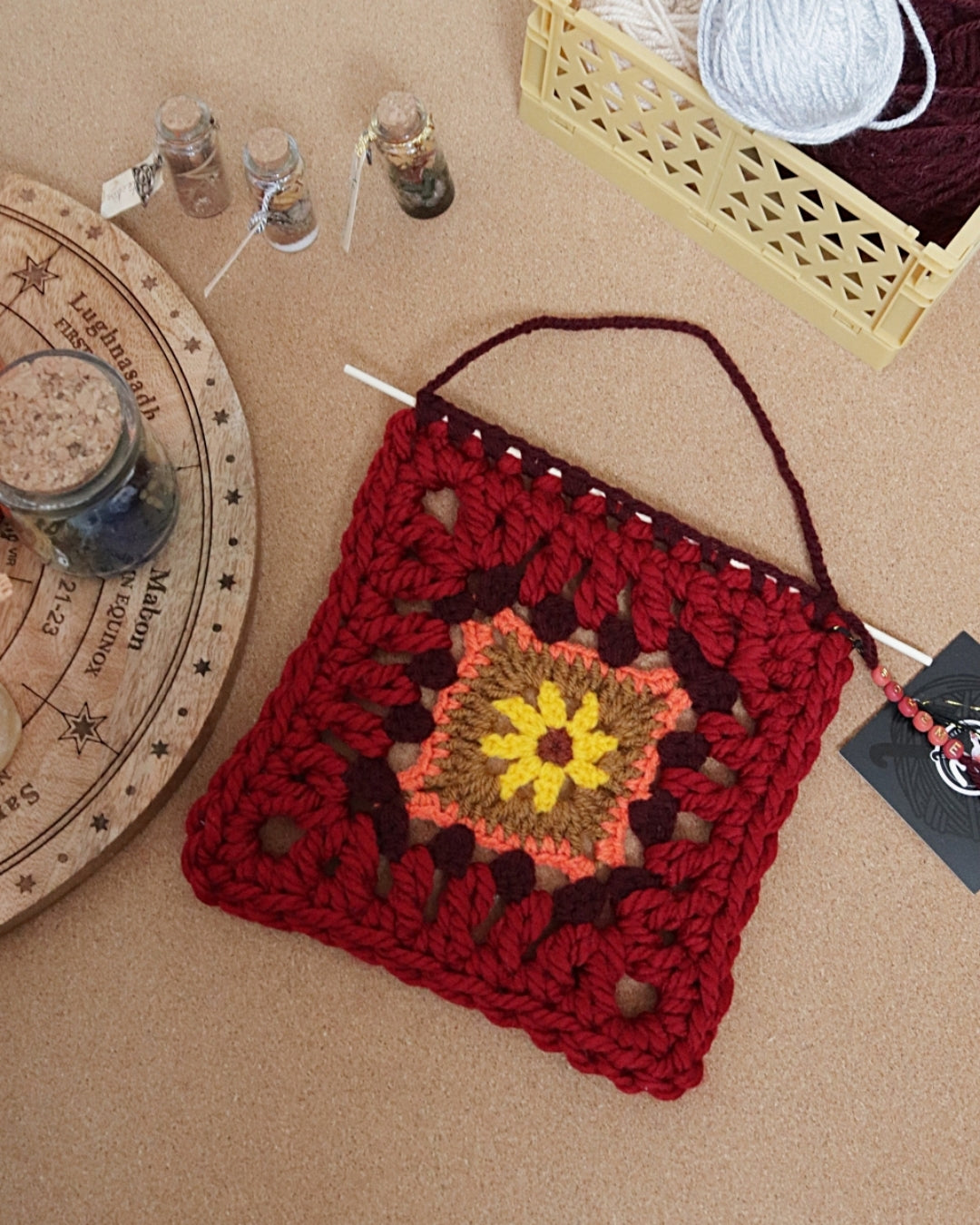 Granny square à suspendre - Bohème