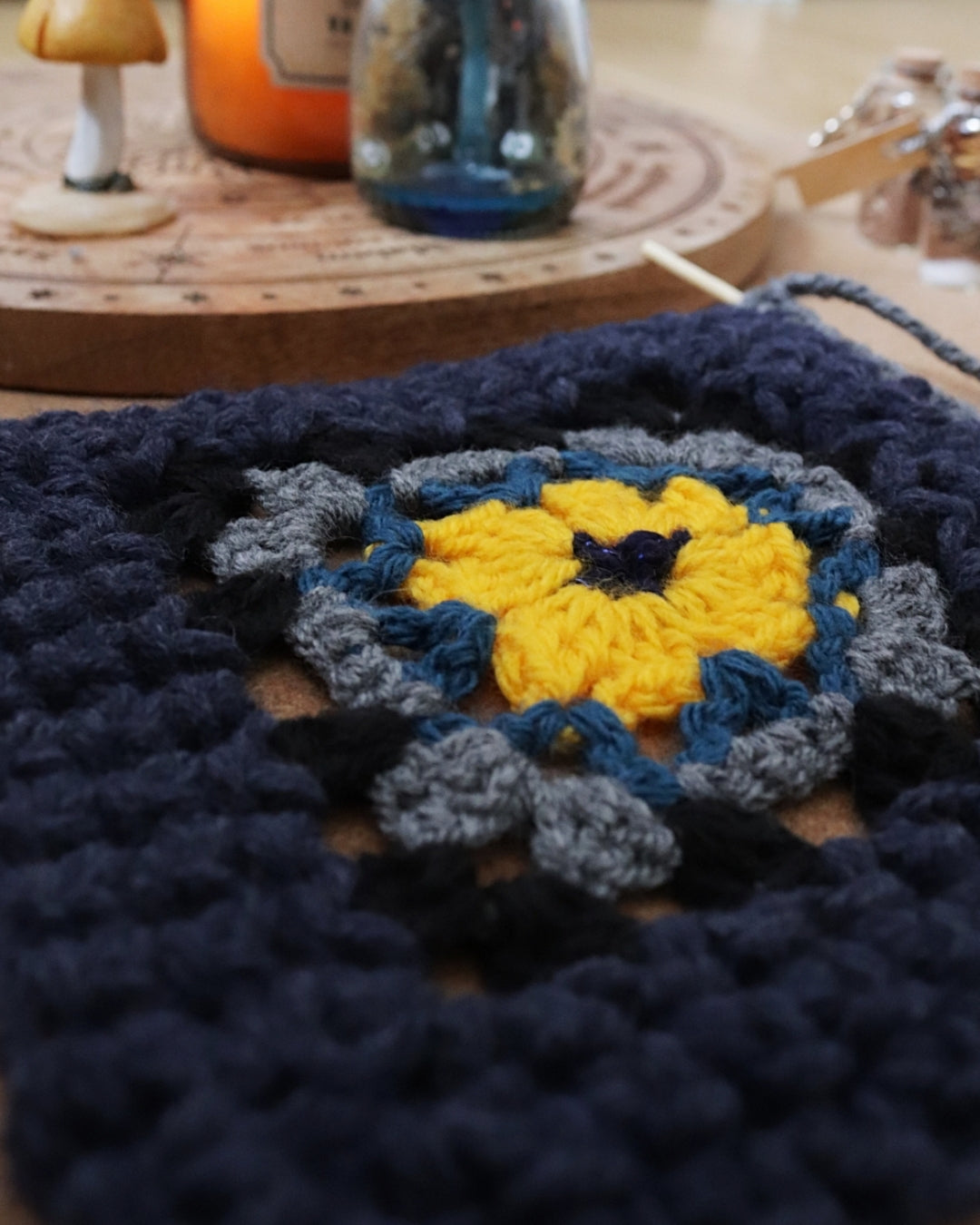 Granny square à suspendre - Aurora